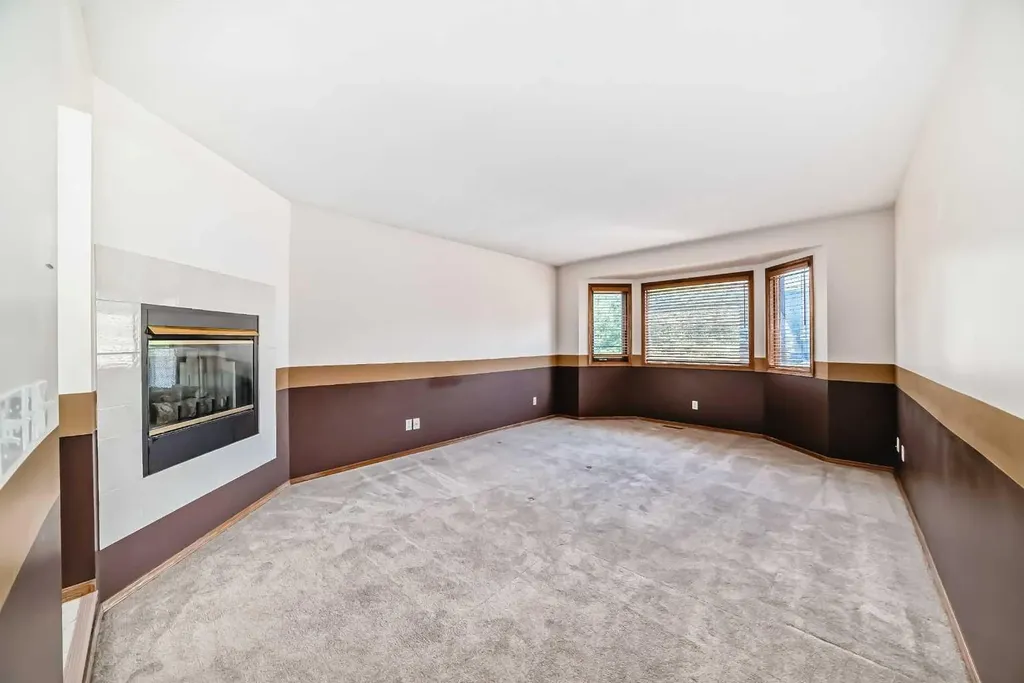 96 Arbour Ridge Way NW Calgary AB T3G 3T1