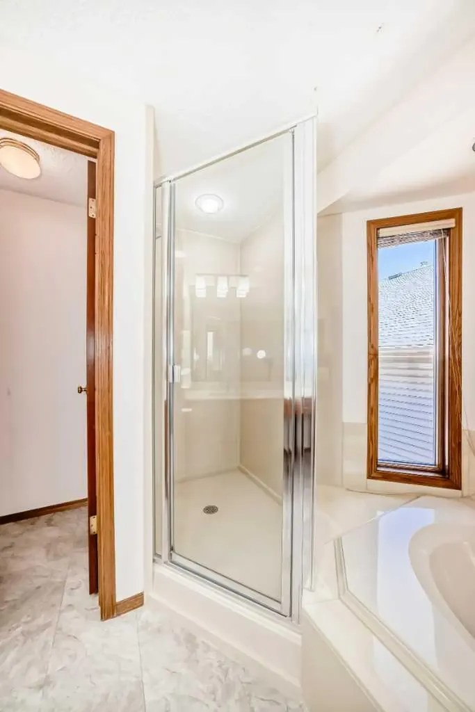 96 Arbour Ridge Way NW Calgary AB T3G 3T1