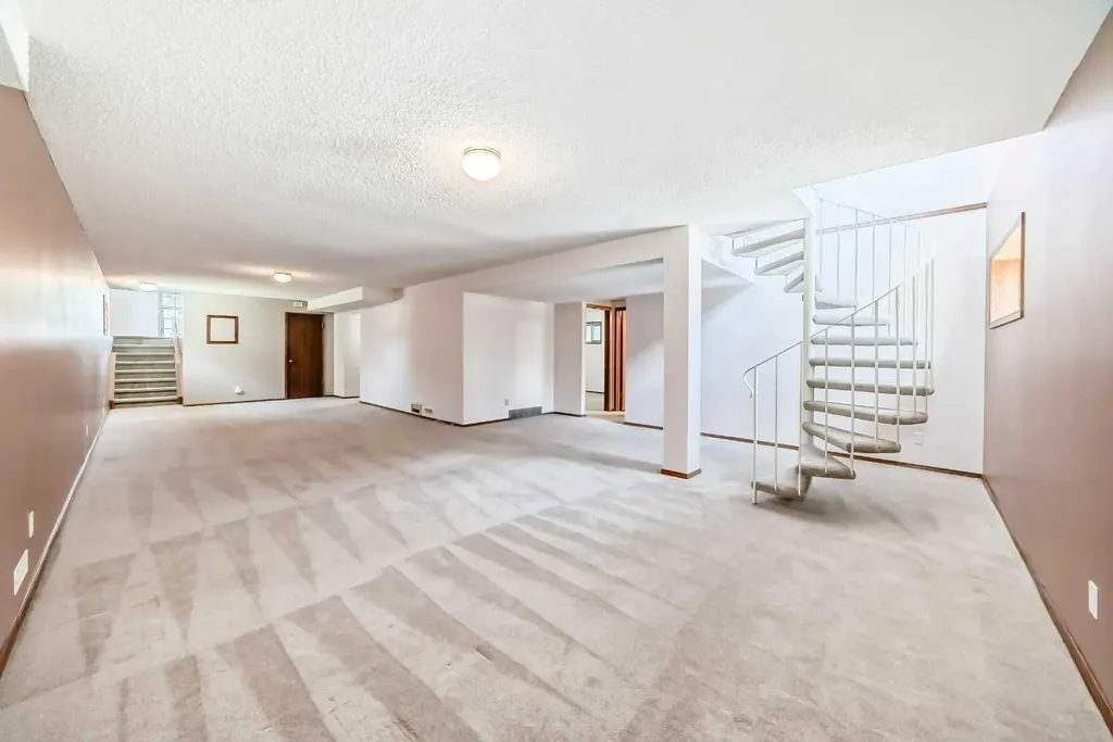 96 Arbour Ridge Way NW Calgary AB T3G 3T1