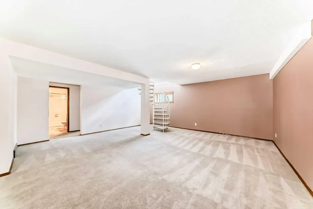 96 Arbour Ridge Way NW Calgary AB T3G 3T1