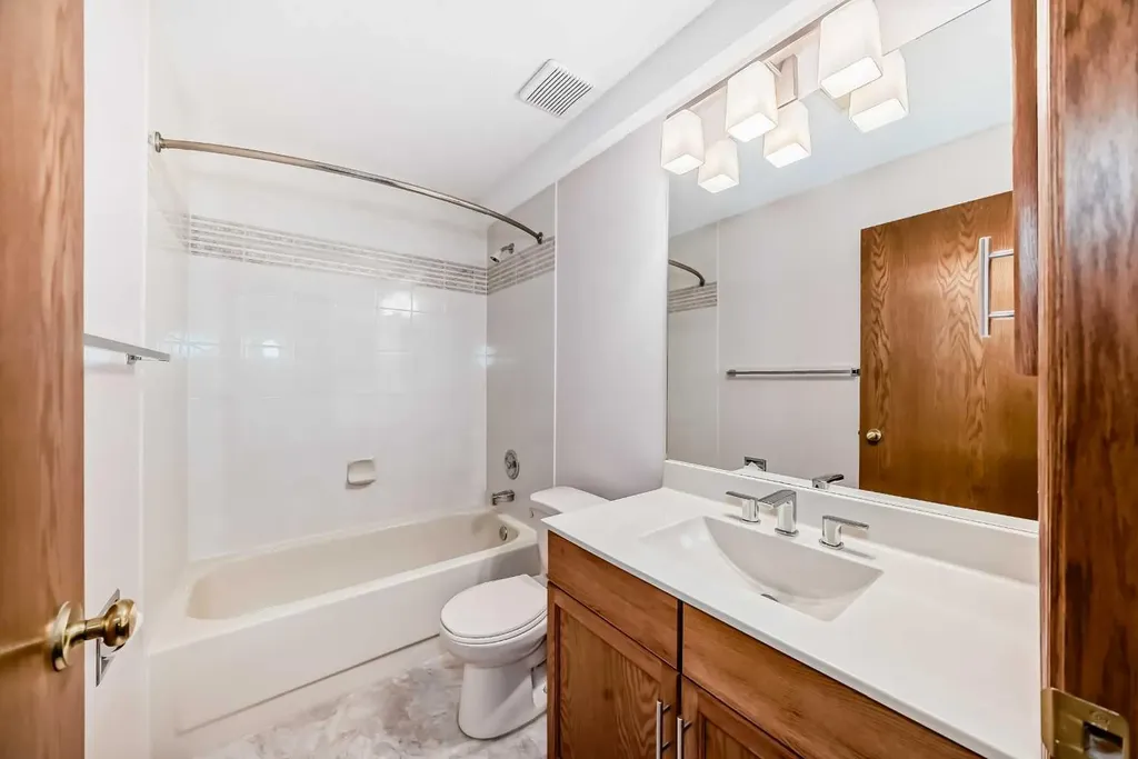 96 Arbour Ridge Way NW Calgary AB T3G 3T1