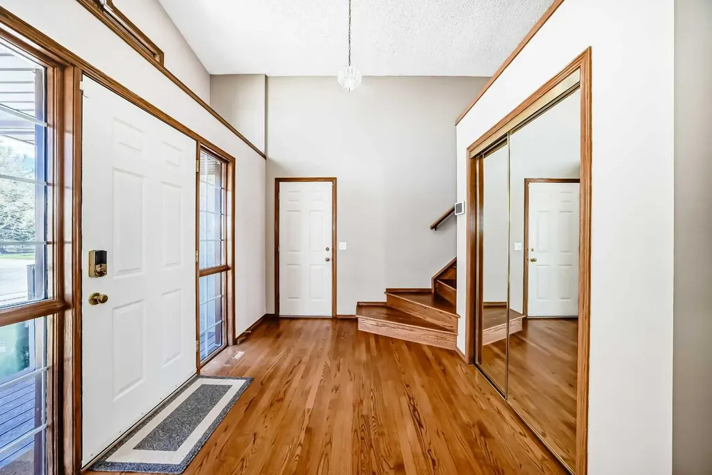 96 Arbour Ridge Way NW Calgary AB T3G 3T1
