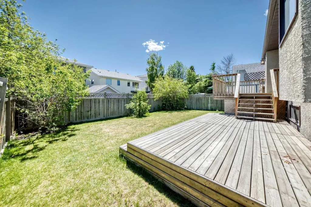 96 Arbour Ridge Way NW Calgary AB T3G 3T1