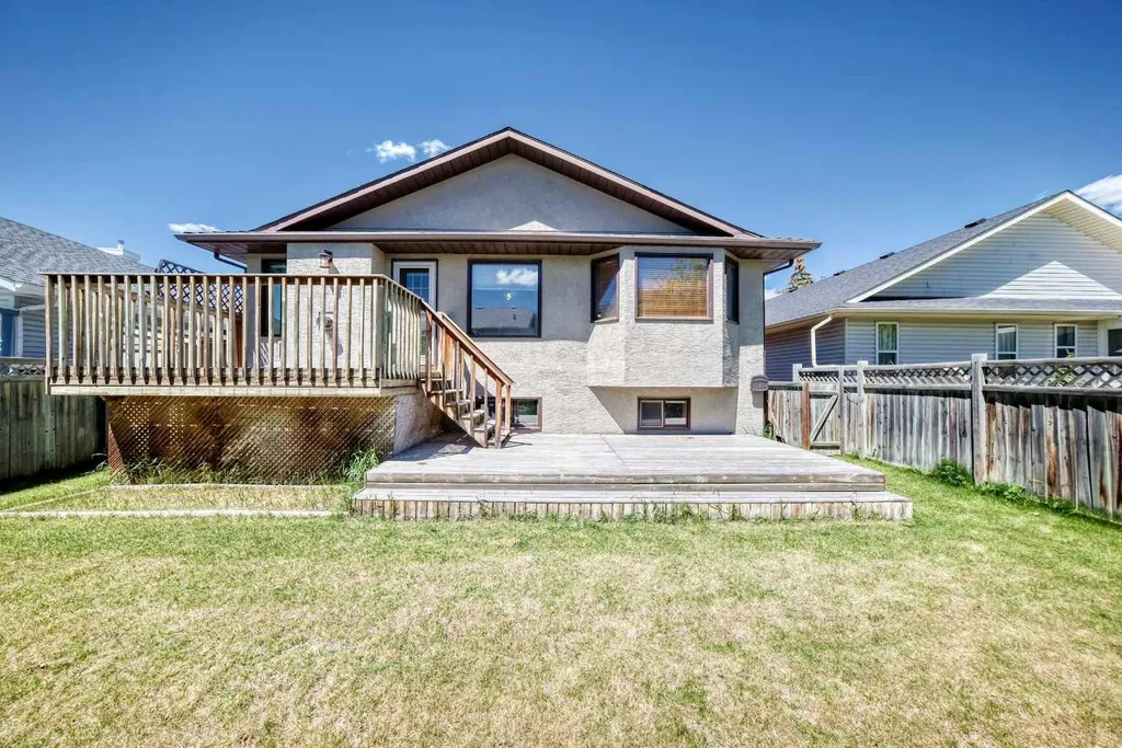 96 Arbour Ridge Way NW Calgary AB T3G 3T1