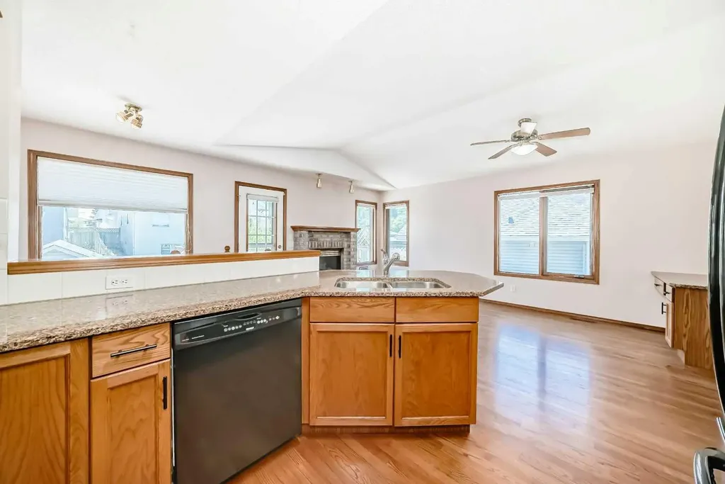 96 Arbour Ridge Way NW Calgary AB T3G 3T1