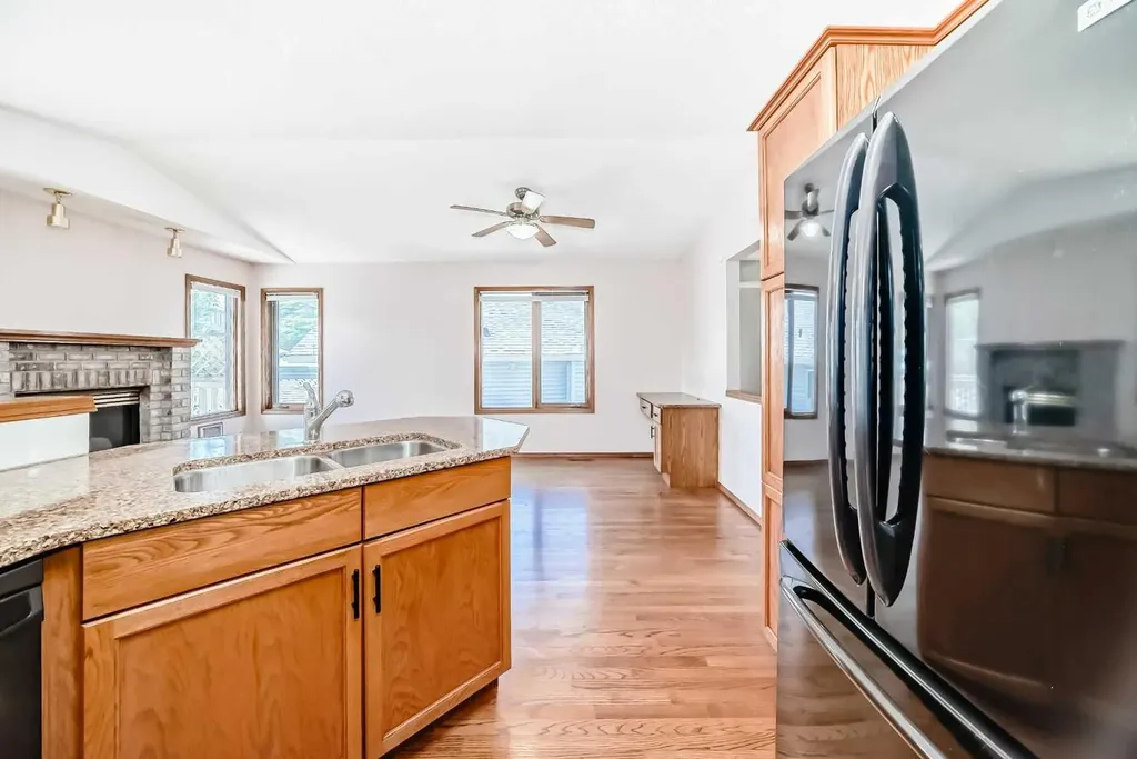 96 Arbour Ridge Way NW Calgary AB T3G 3T1