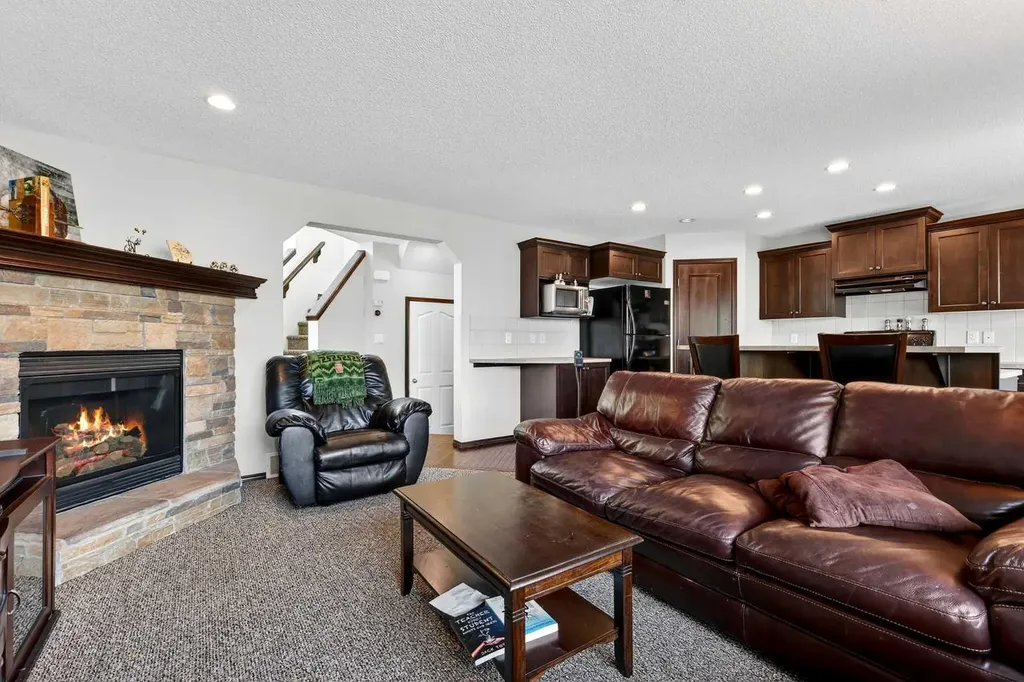 490 New Brighton Drive SE Calgary AB T2Z 0K1