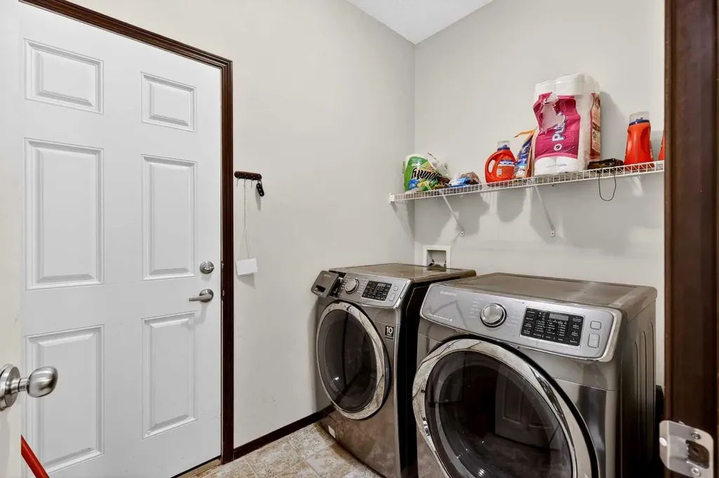 490 New Brighton Drive SE Calgary AB T2Z 0K1