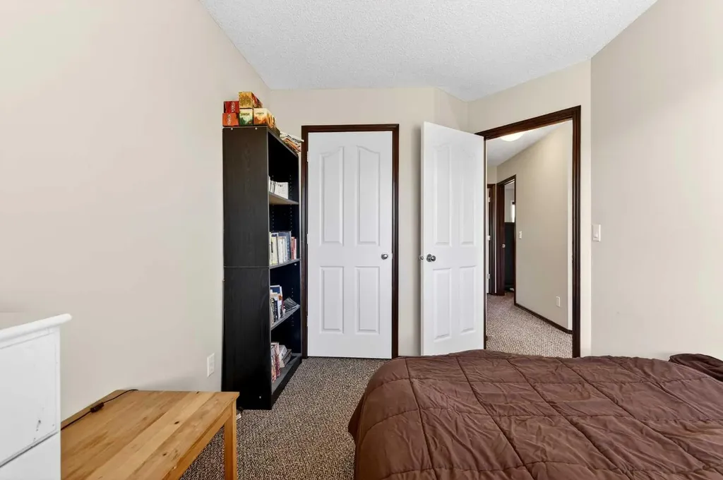 490 New Brighton Drive SE Calgary AB T2Z 0K1