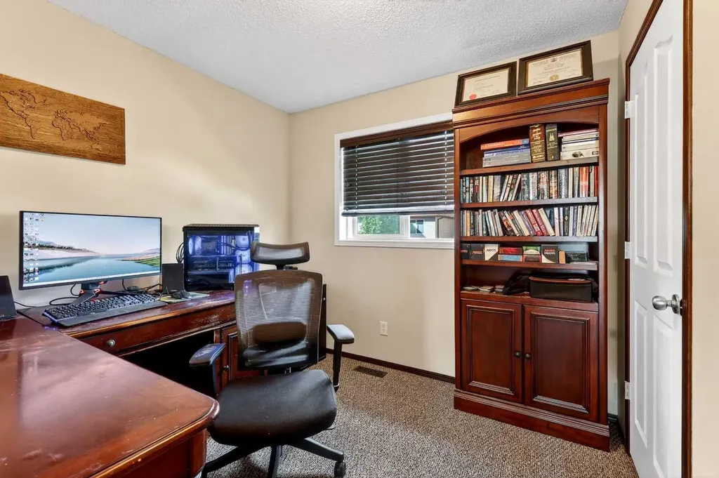 490 New Brighton Drive SE Calgary AB T2Z 0K1