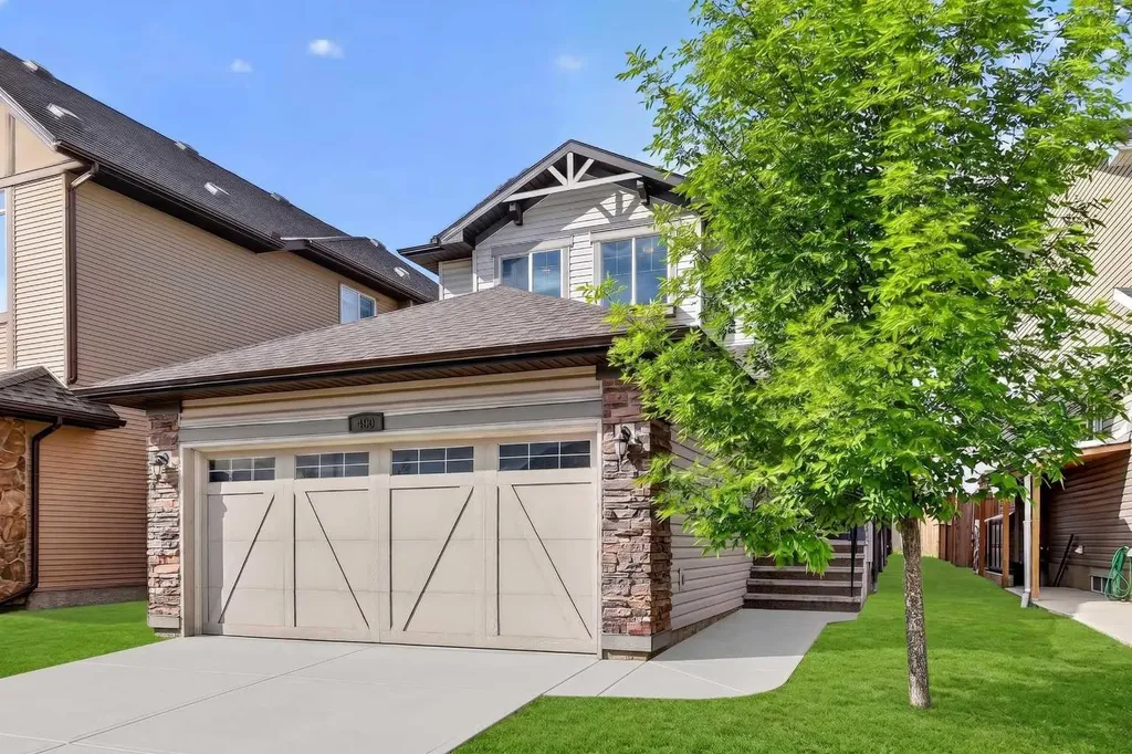 490 New Brighton Drive SE Calgary AB T2Z 0K1