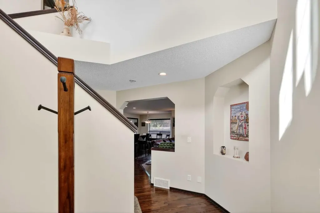 490 New Brighton Drive SE Calgary AB T2Z 0K1