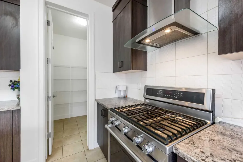 15 Cityscape Crescent NE Calgary AB T3N0S5