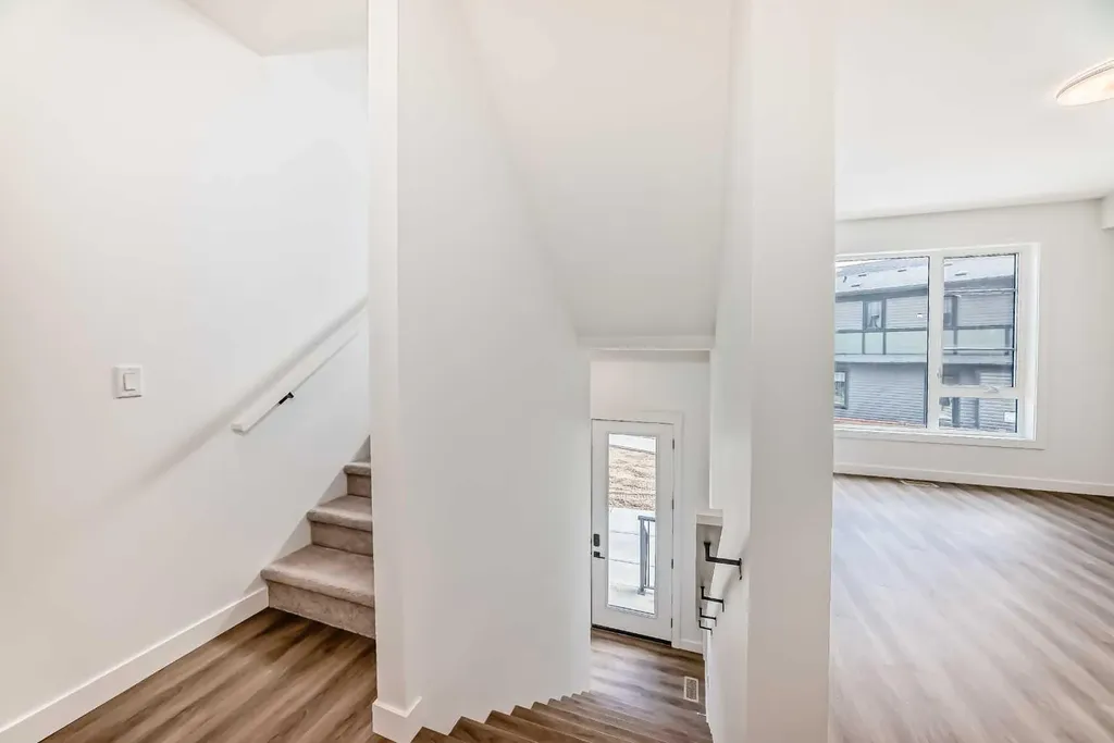 199 Sage Hill Heights Calgary AB T3R 2M8