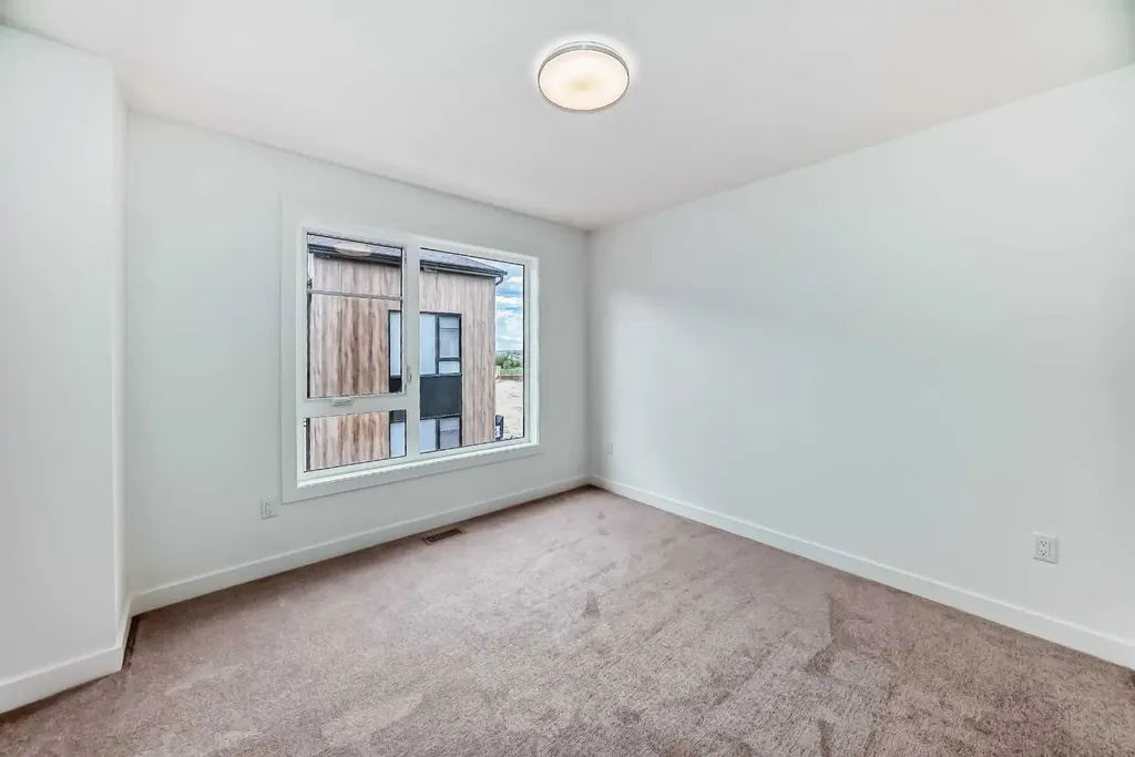 199 Sage Hill Heights Calgary AB T3R 2M8