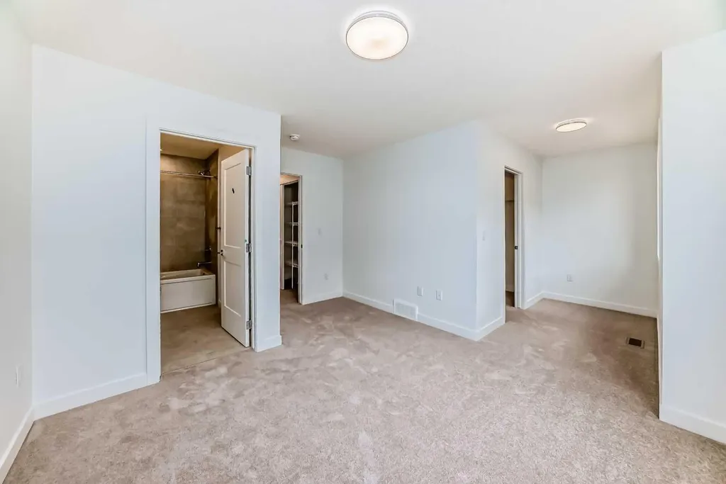 199 Sage Hill Heights Calgary AB T3R 2M8