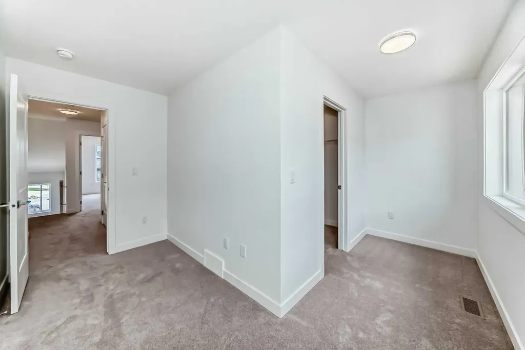 199 Sage Hill Heights Calgary AB T3R 2M8