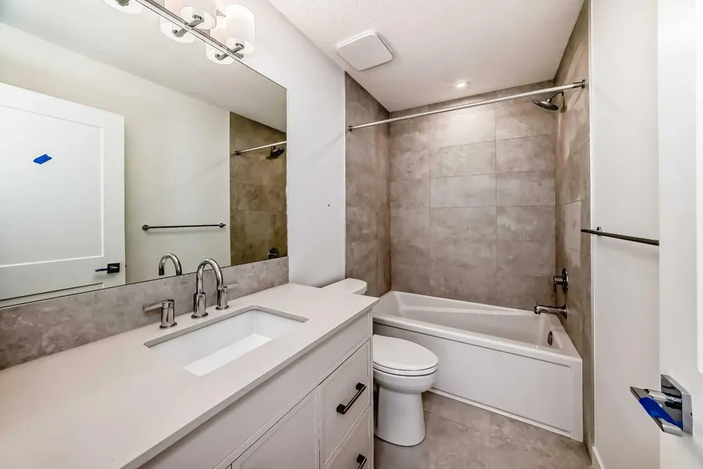 199 Sage Hill Heights Calgary AB T3R 2M8