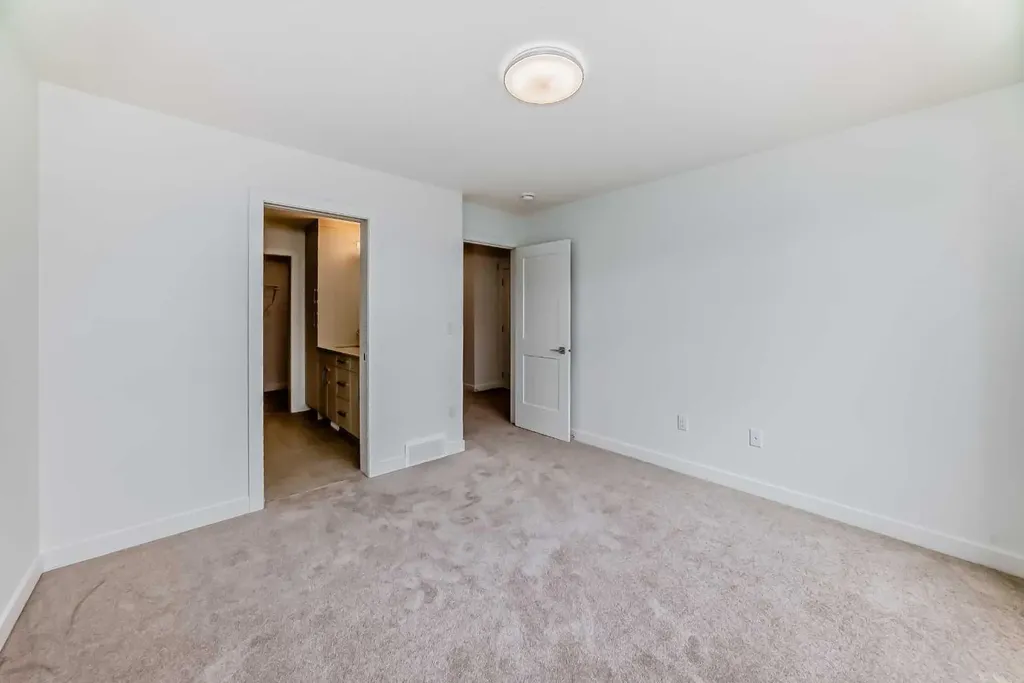 199 Sage Hill Heights Calgary AB T3R 2M8
