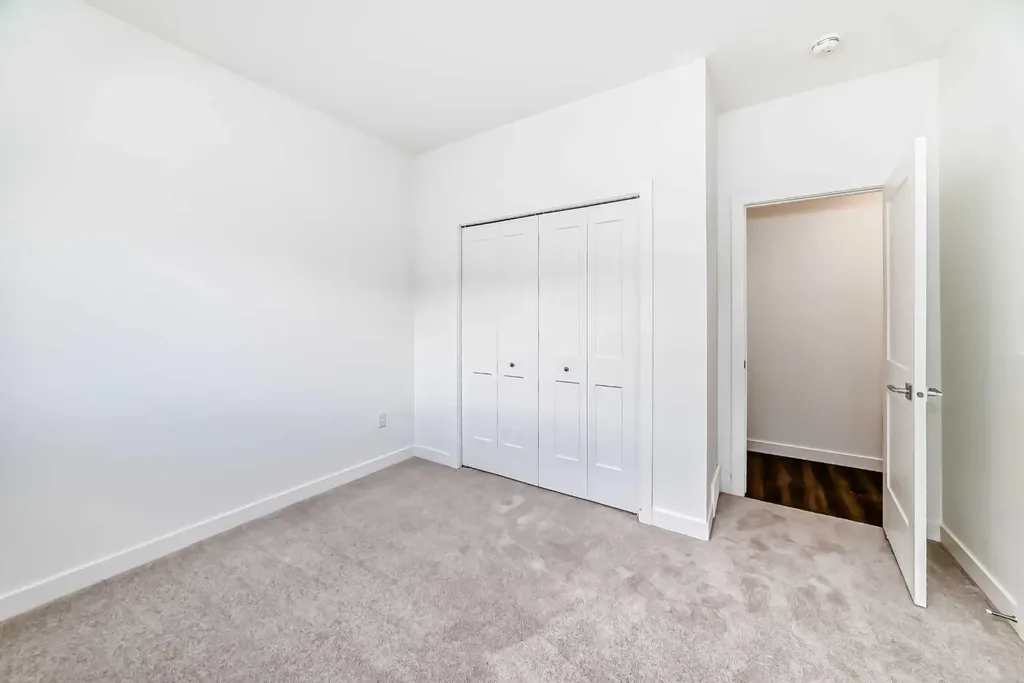 199 Sage Hill Heights Calgary AB T3R 2M8