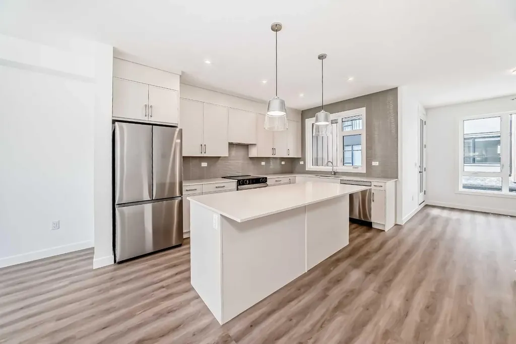 199 Sage Hill Heights Calgary AB T3R 2M8