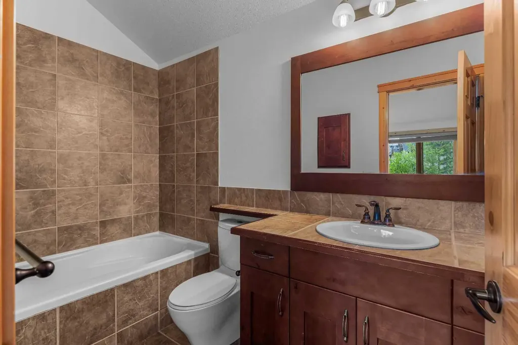 75 Dyrgas Gate Canmore AB T1W0A6
