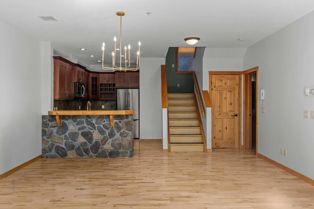 75 Dyrgas Gate Canmore AB T1W0A6