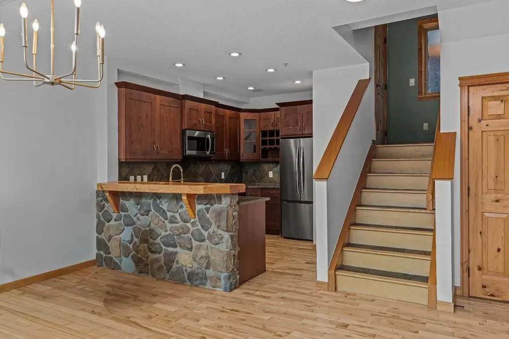 75 Dyrgas Gate Canmore AB T1W0A6