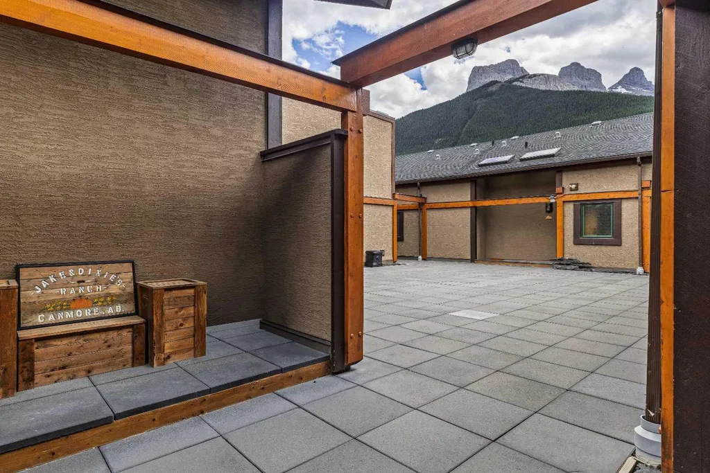 75 Dyrgas Gate Canmore AB T1W0A6