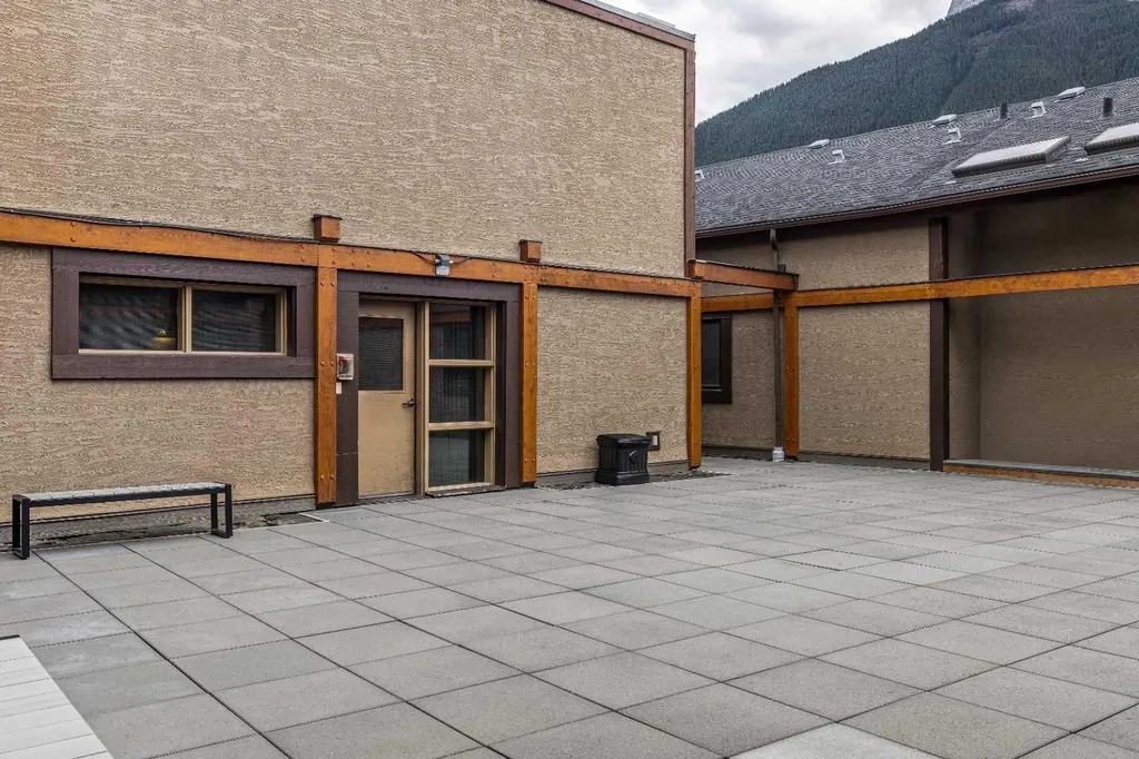 75 Dyrgas Gate Canmore AB T1W0A6