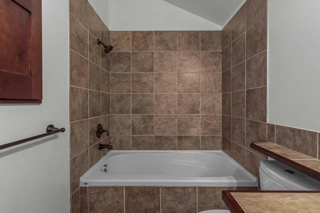 75 Dyrgas Gate Canmore AB T1W0A6