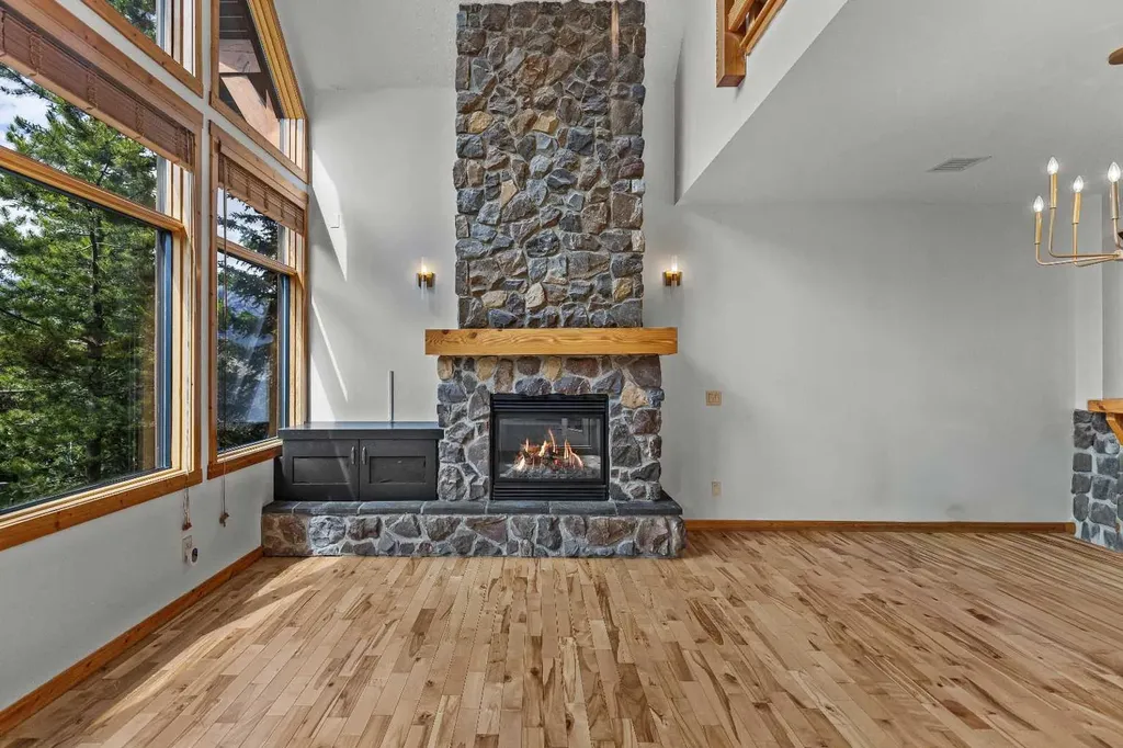 75 Dyrgas Gate Canmore AB T1W0A6