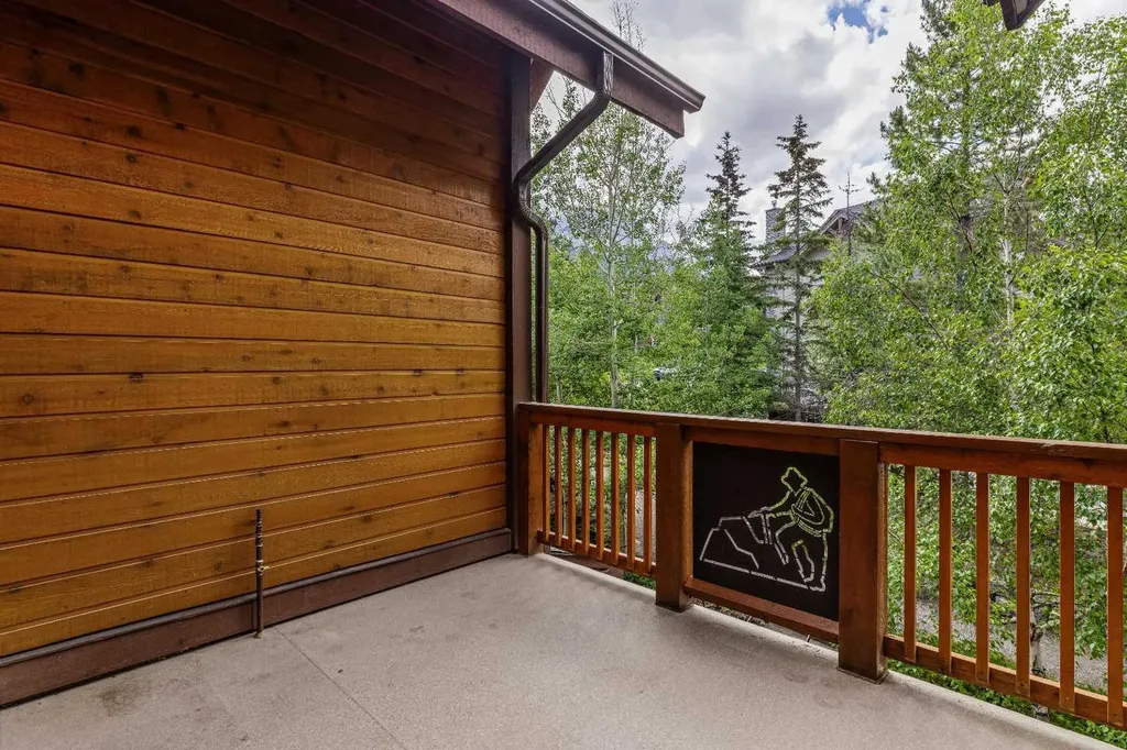 75 Dyrgas Gate Canmore AB T1W0A6