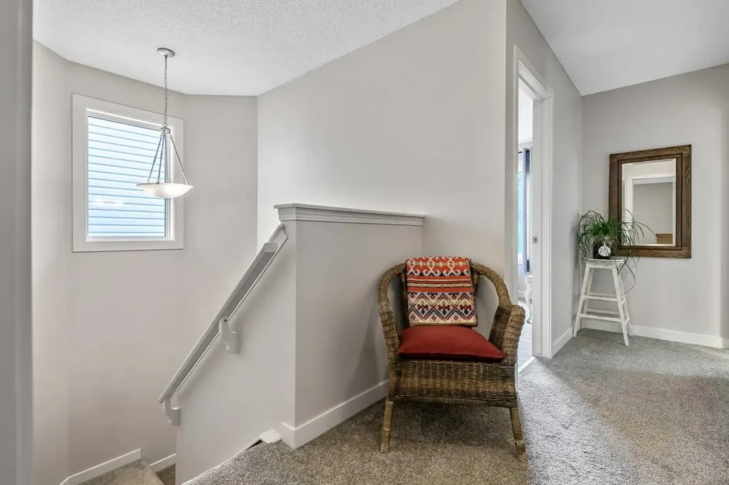 87 Elgin Drive Calgary AB T2Z 4H1
