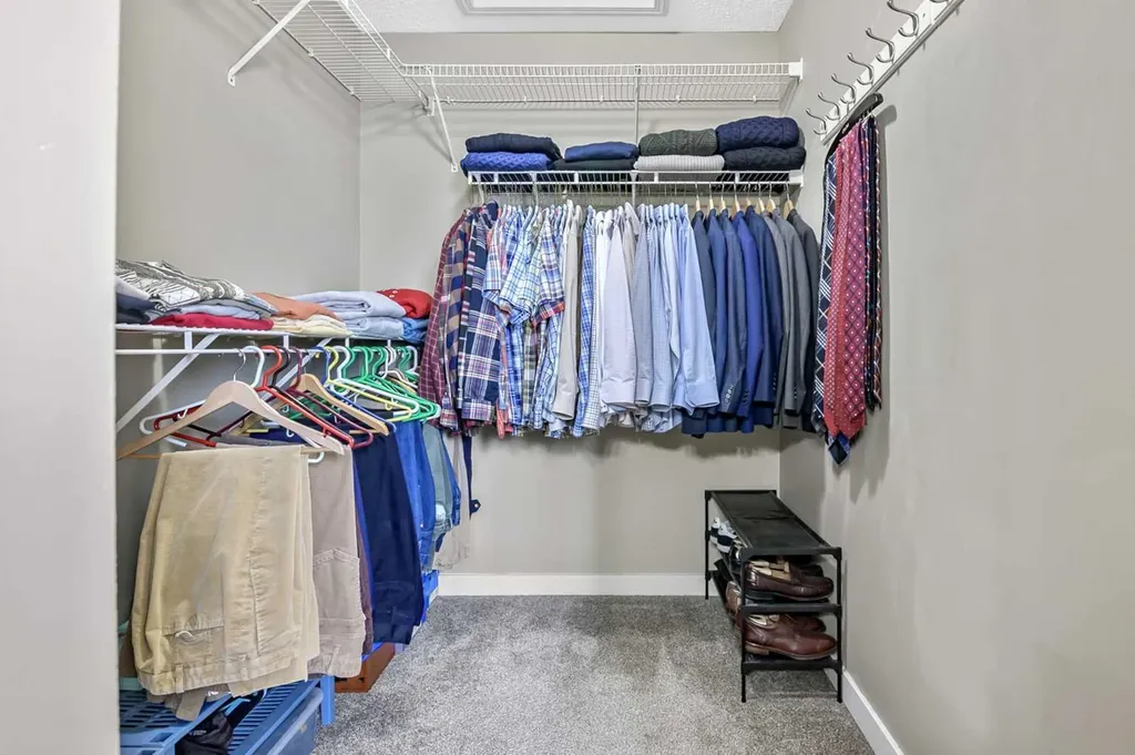 87 Elgin Drive Calgary AB T2Z 4H1
