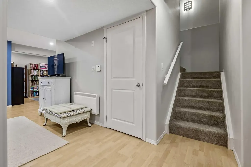 87 Elgin Drive Calgary AB T2Z 4H1