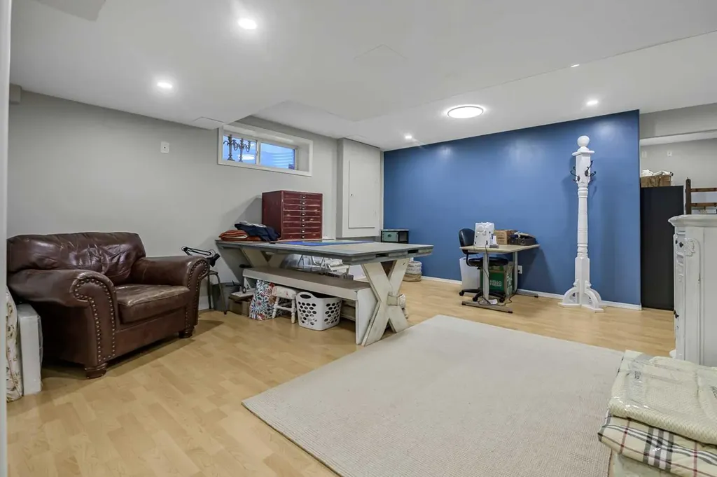 87 Elgin Drive Calgary AB T2Z 4H1