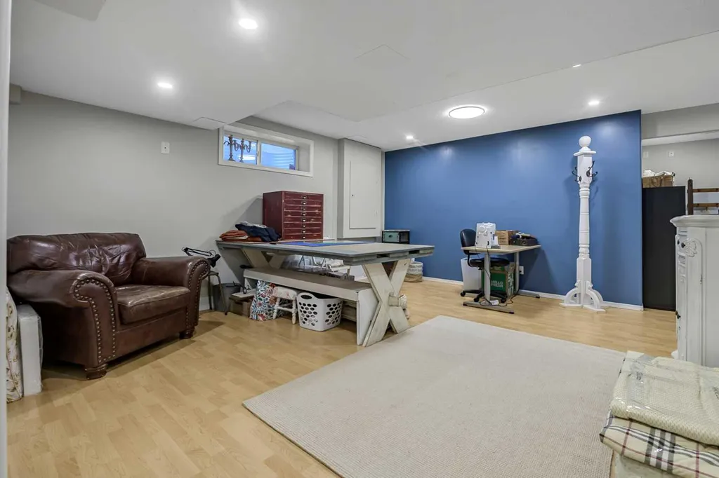 87 Elgin Drive SE Calgary AB T2Z 4H1