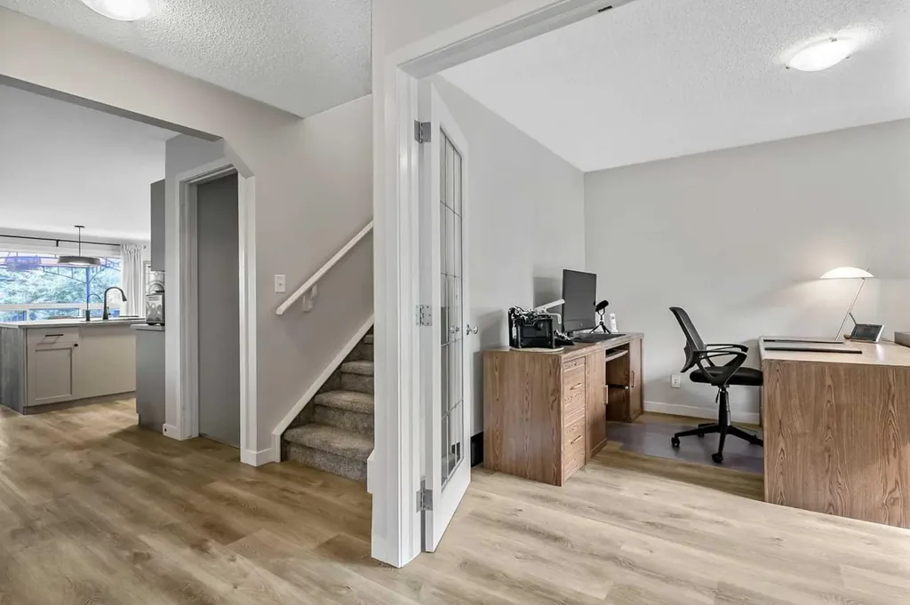 87 Elgin Drive Calgary AB T2Z 4H1