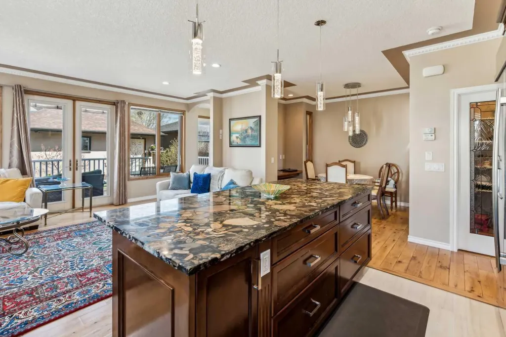 4538 Montgomery Avenue NW Calgary AB T3B 0K9