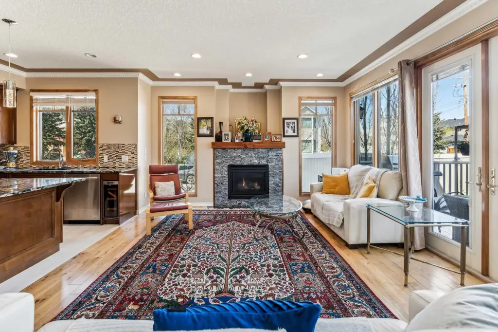 4538 Montgomery Avenue NW Calgary AB T3B 0K9