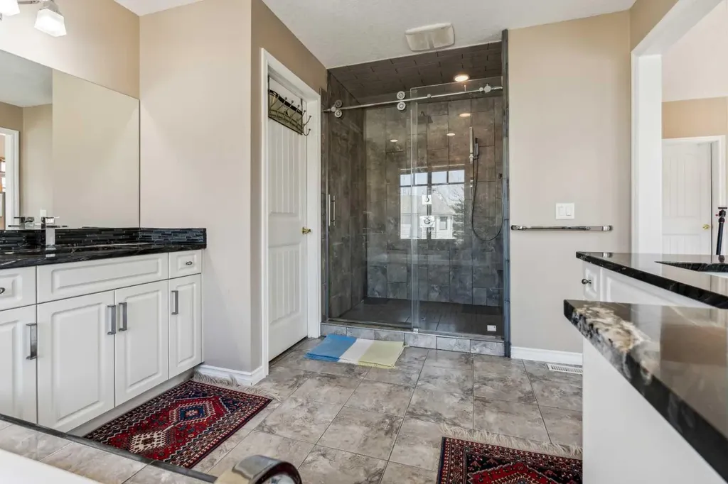 4538 Montgomery Avenue NW Calgary AB T3B 0K9