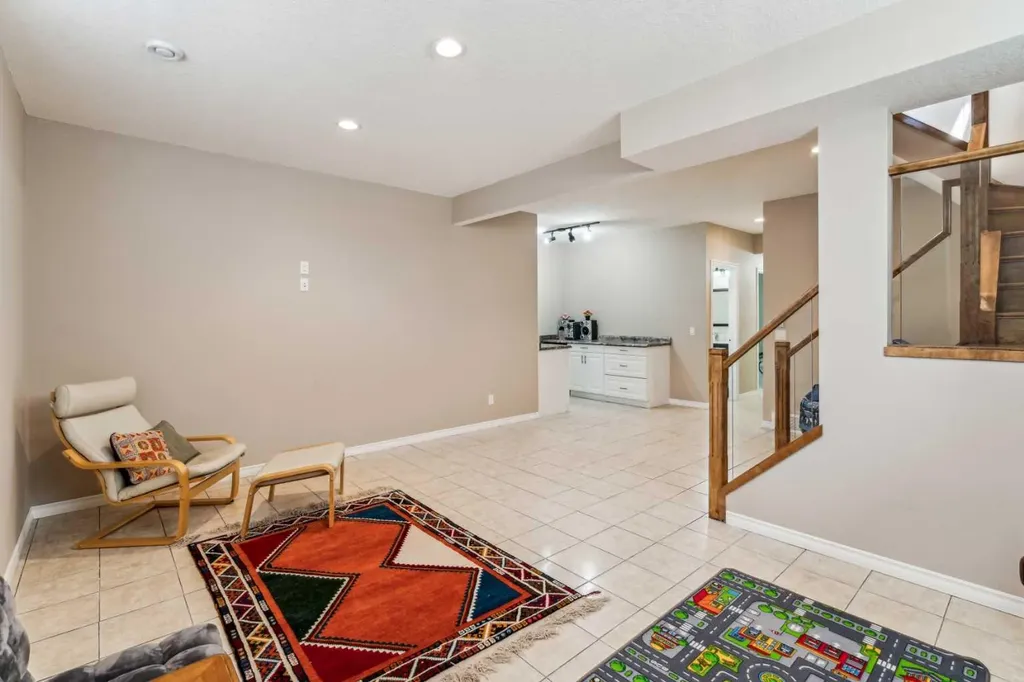 4538 Montgomery Avenue NW Calgary AB T3B 0K9