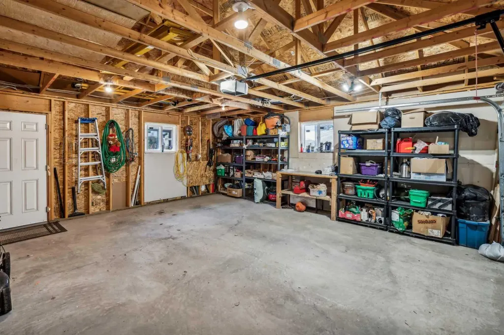 4538 Montgomery Avenue NW Calgary AB T3B 0K9