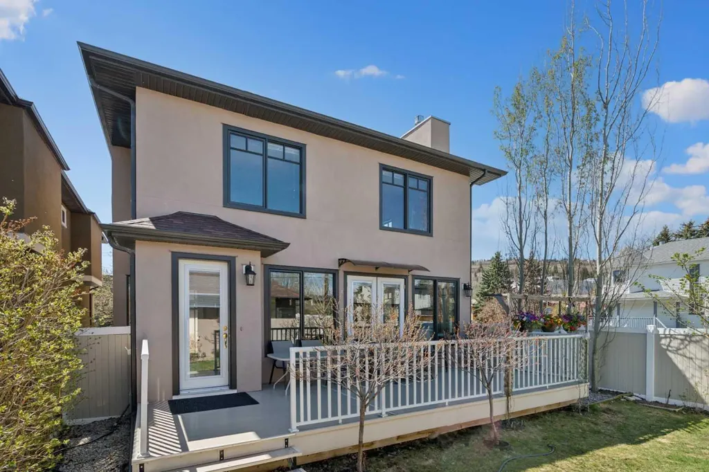 4538 Montgomery Avenue NW Calgary AB T3B 0K9