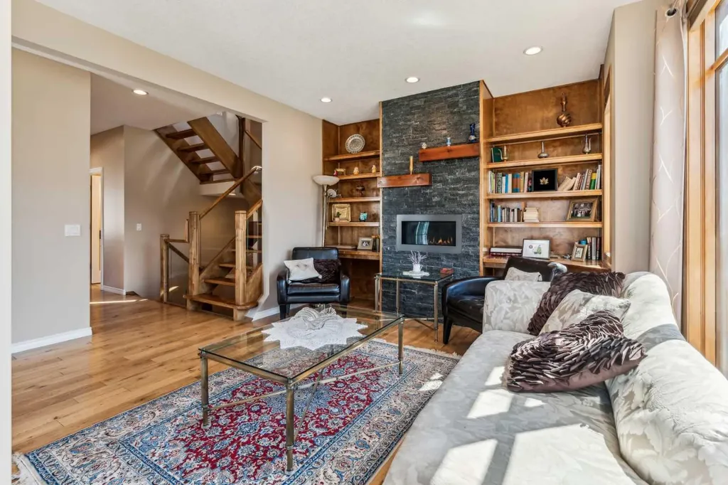 4538 Montgomery Avenue NW Calgary AB T3B 0K9