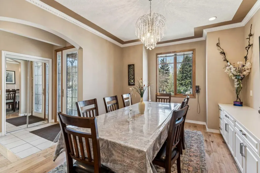 4538 Montgomery Avenue NW Calgary AB T3B 0K9