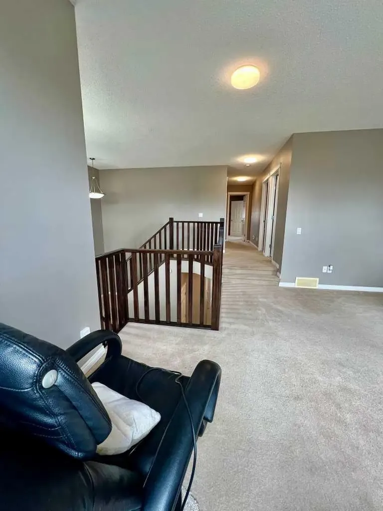 2092 Reunion Boulevard NW Airdrie AB T4B 0J2