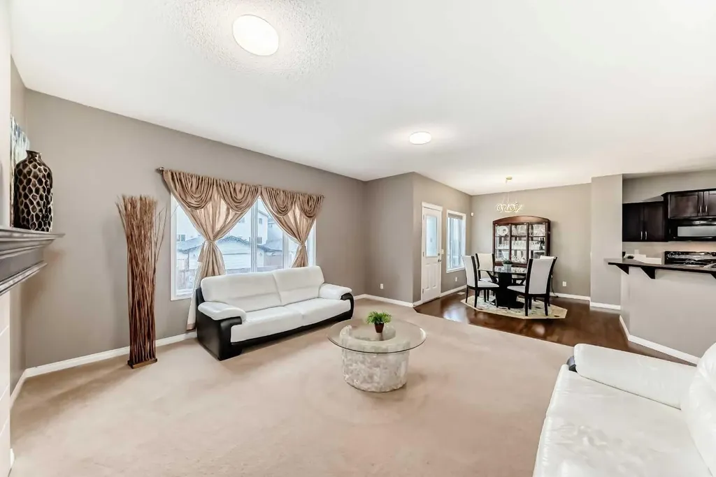2092 Reunion Boulevard NW Airdrie AB T4B 0J2