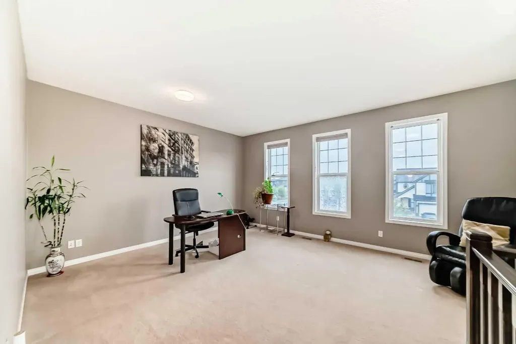 2092 Reunion Boulevard NW Airdrie AB T4B 0J2